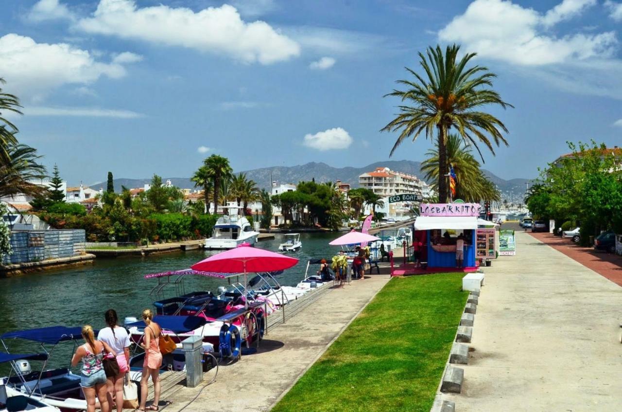Holidays P14 Sea View Empuriabrava Eksteriør billede